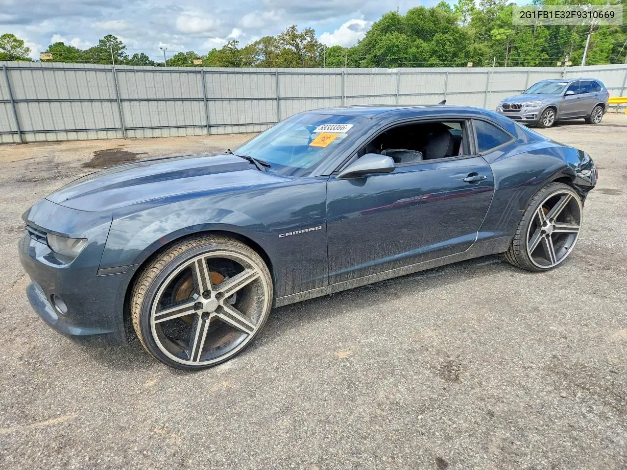 CHEVROLET CAMARO 2015, VIN 2G1FB1E32F9310669