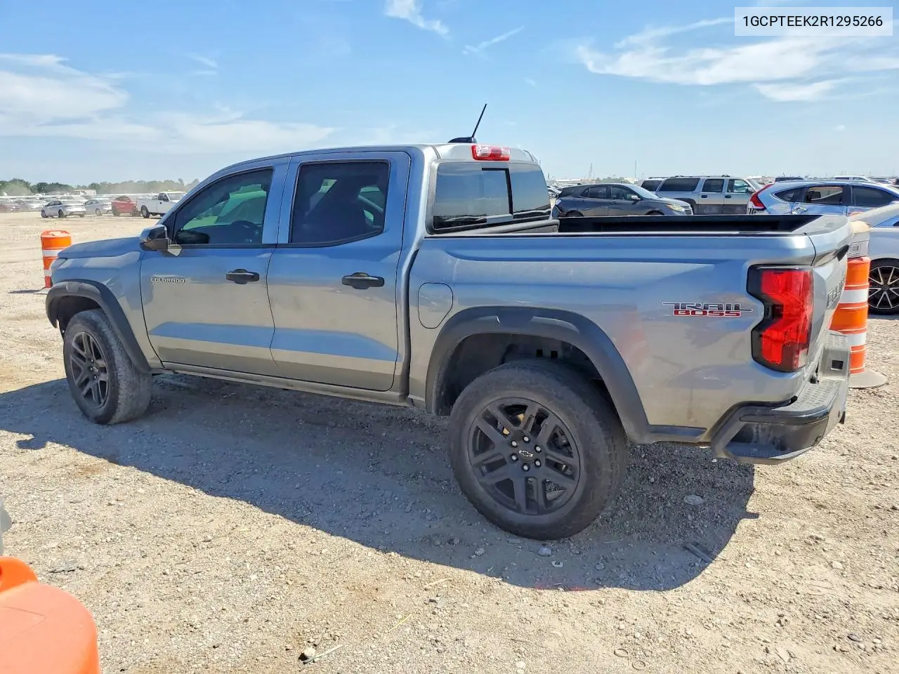 2024 CHEVROLET COLORADO VIN 1GCPTEEK2R1295266 — фото 2