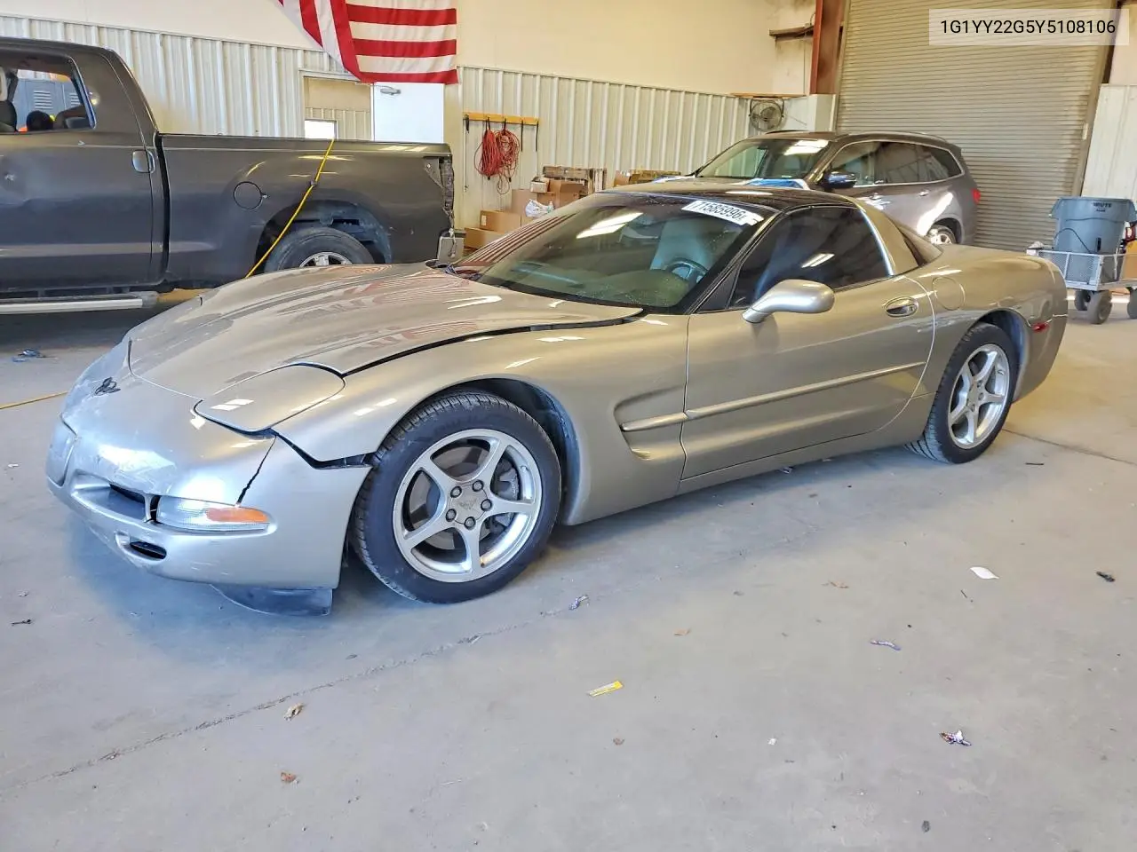 CHEVROLET CORVETTE 2000, VIN 1G1YY22G5Y5108106
