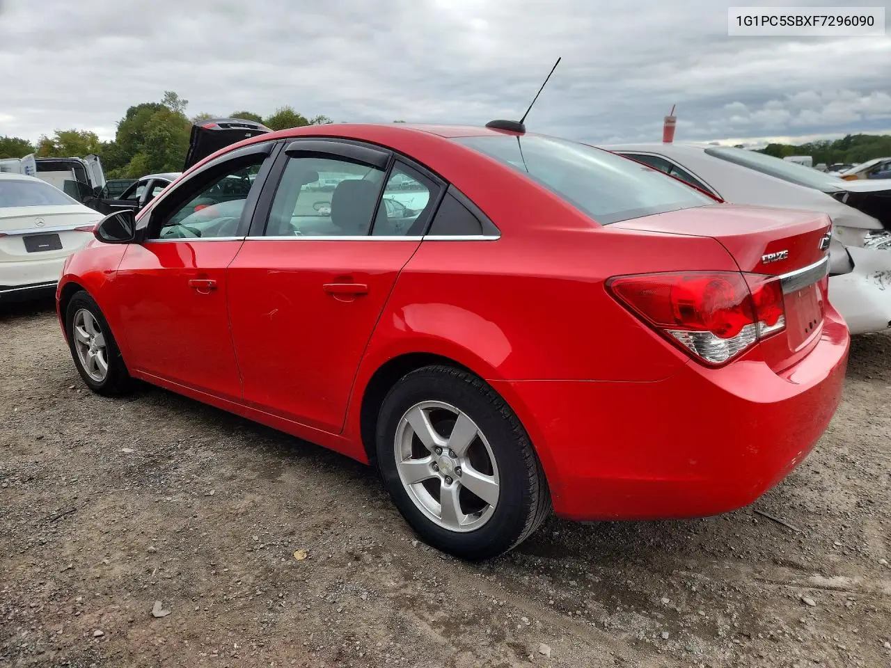 2015 CHEVROLET CRUZE VIN 1G1PC5SBXF7296090 — фото 2
