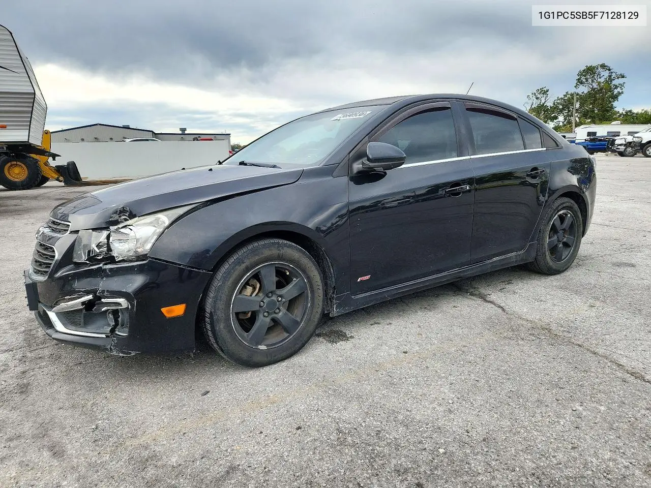 CHEVROLET CRUZE 2015, VIN 1G1PC5SB5F7128129