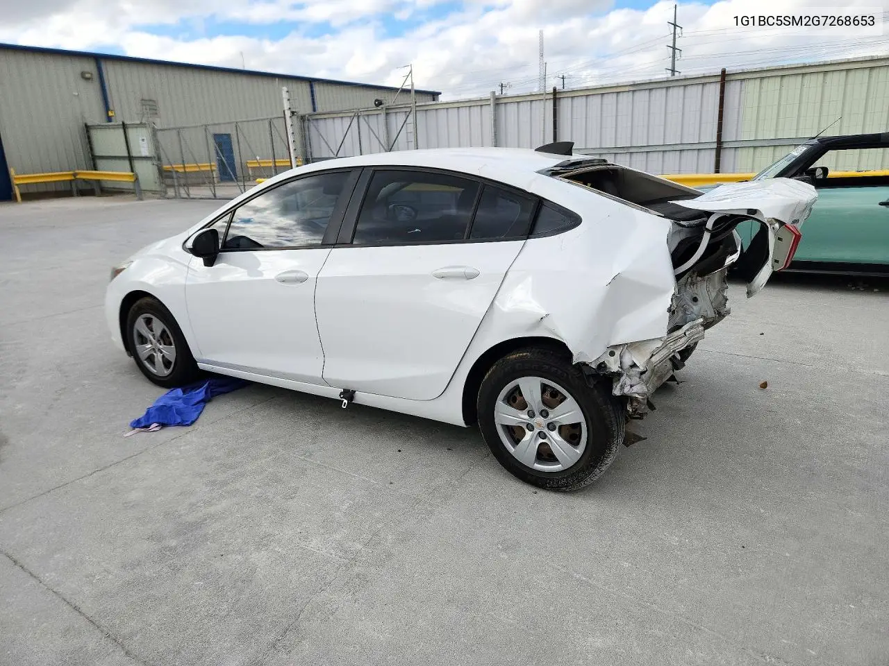 2016 CHEVROLET CRUZE VIN 1G1BC5SM2G7268653 — фото 2
