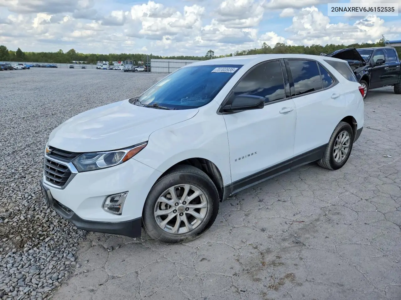 CHEVROLET EQUINOX 2018, VIN 2GNAXREV6J6152535