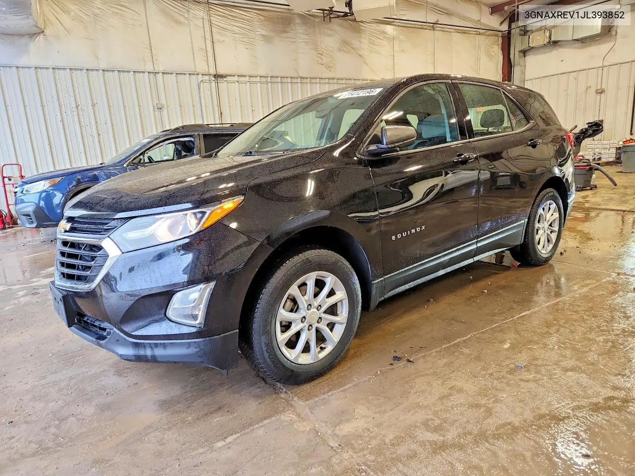 CHEVROLET EQUINOX 2018, VIN 3GNAXREV1JL393852