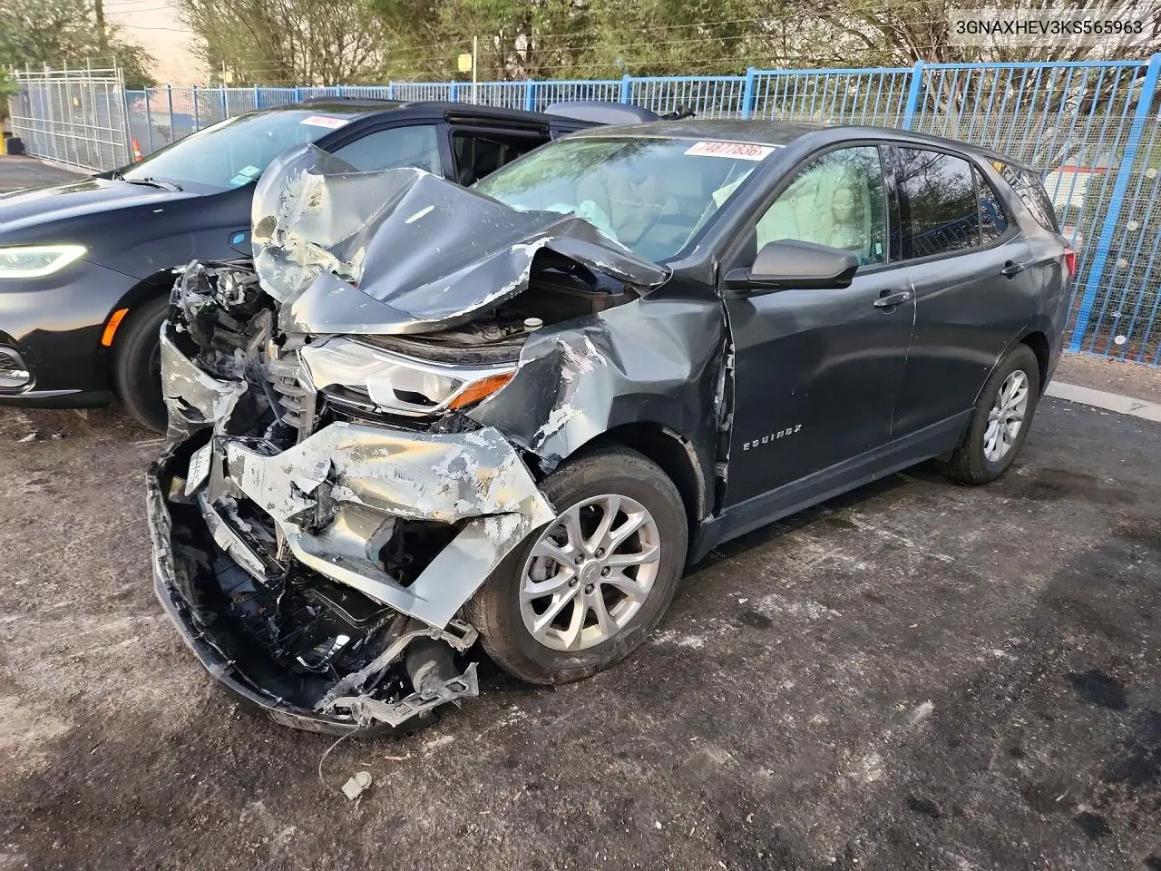 CHEVROLET EQUINOX 2019, VIN 3GNAXHEV3KS565963