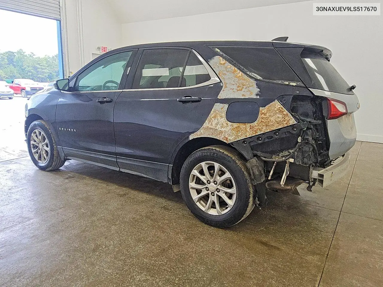 2020 CHEVROLET EQUINOX VIN 3GNAXUEV9LS517670 — фото 2