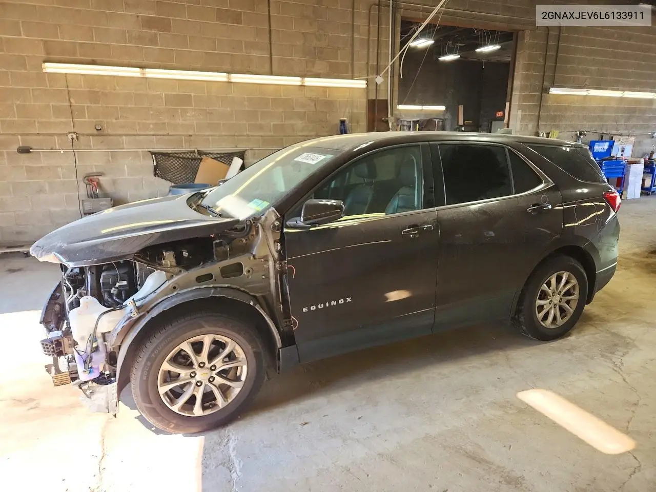 CHEVROLET EQUINOX 2020, VIN 2GNAXJEV6L6133911