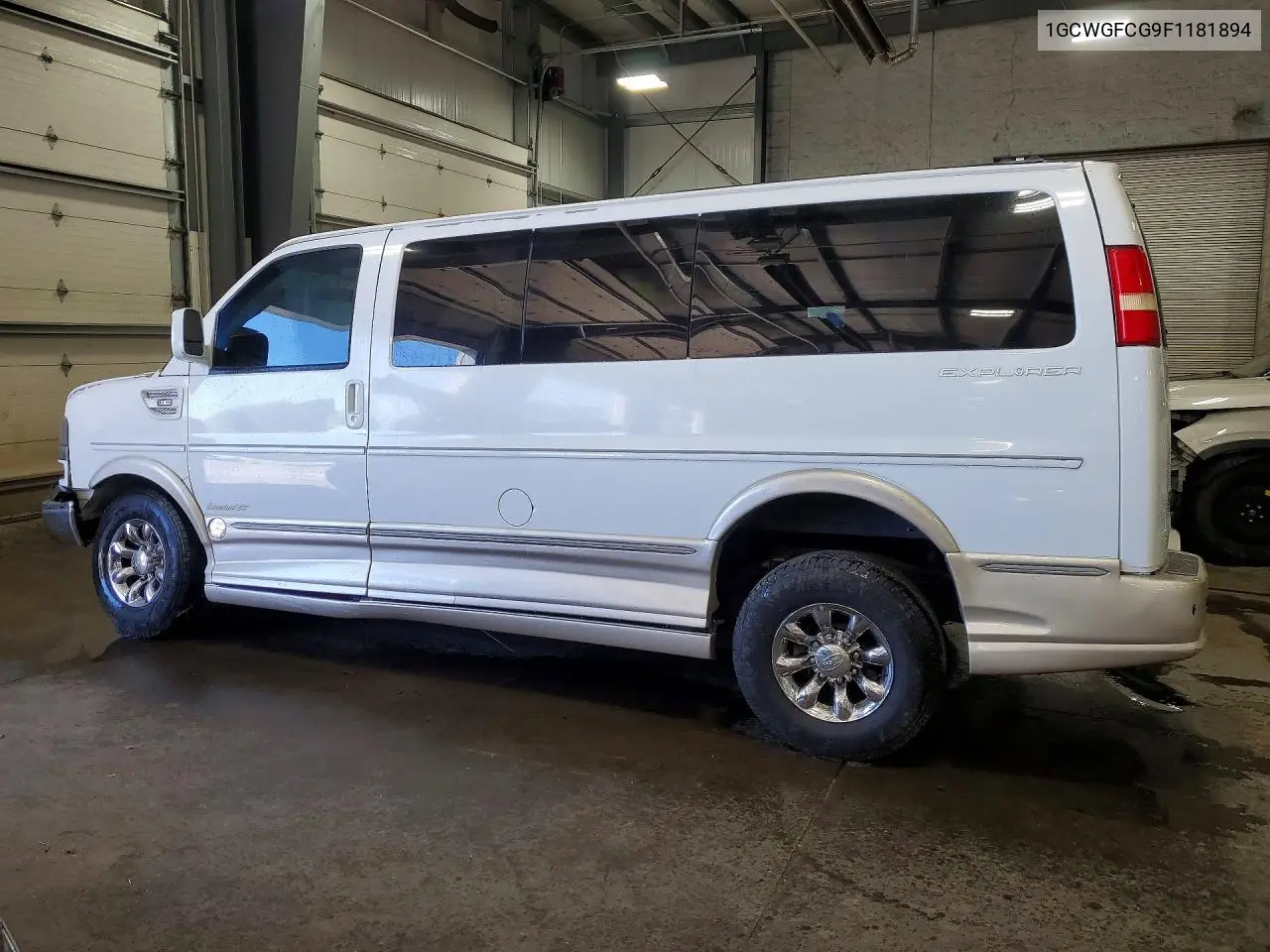 2015 CHEVROLET EXPRESS VIN 1GCWGFCG9F1181894 — фото 2