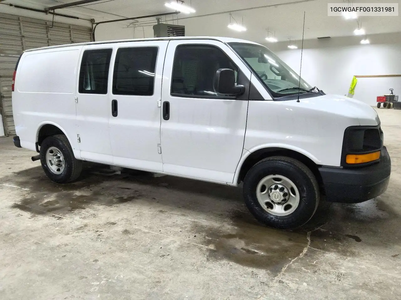 2016 CHEVROLET EXPRESS VIN 1GCWGAFF0G1331981 — фото 4