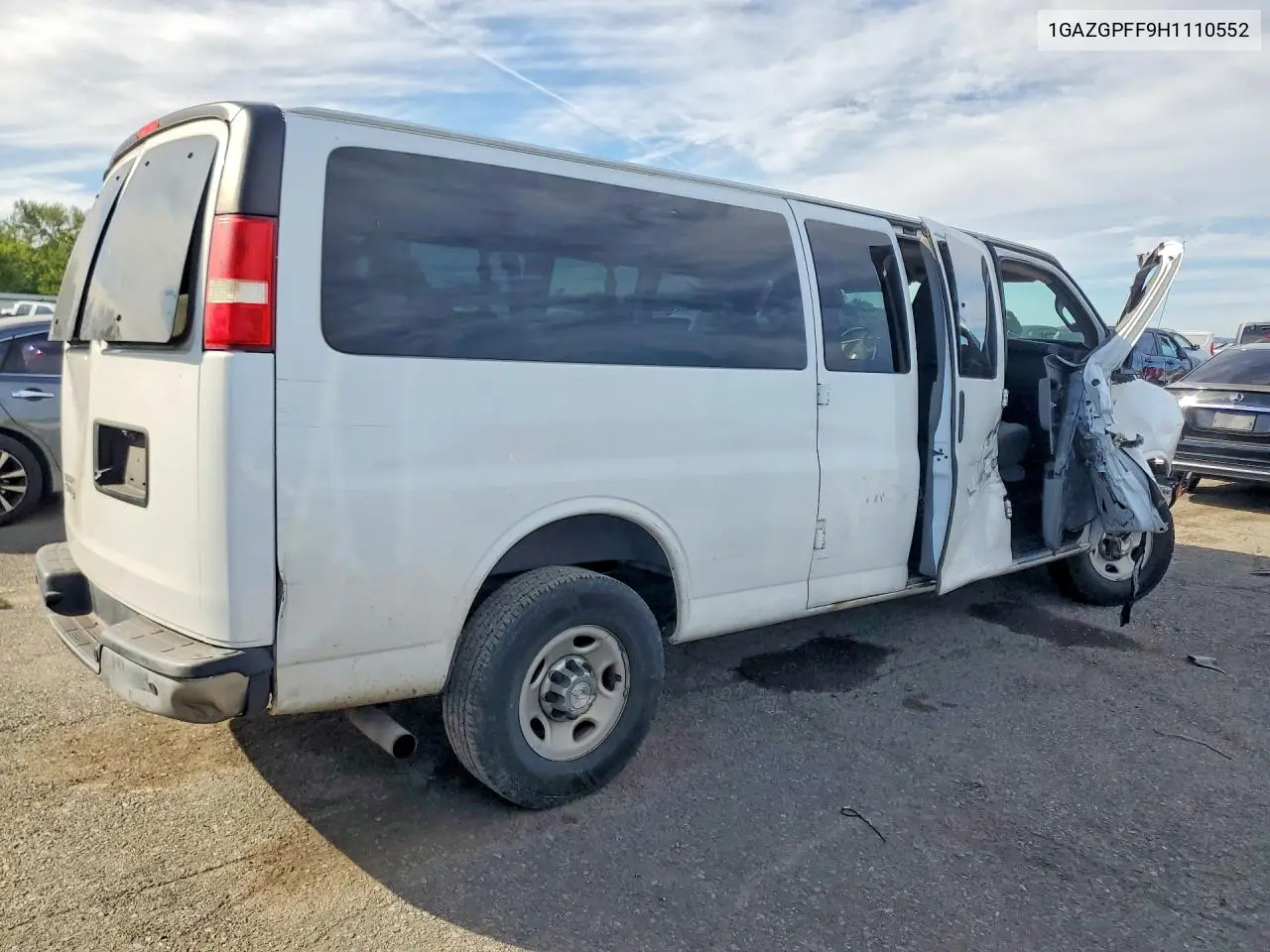 2017 CHEVROLET EXPRESS VIN 1GAZGPFF9H1110552 — фото 3