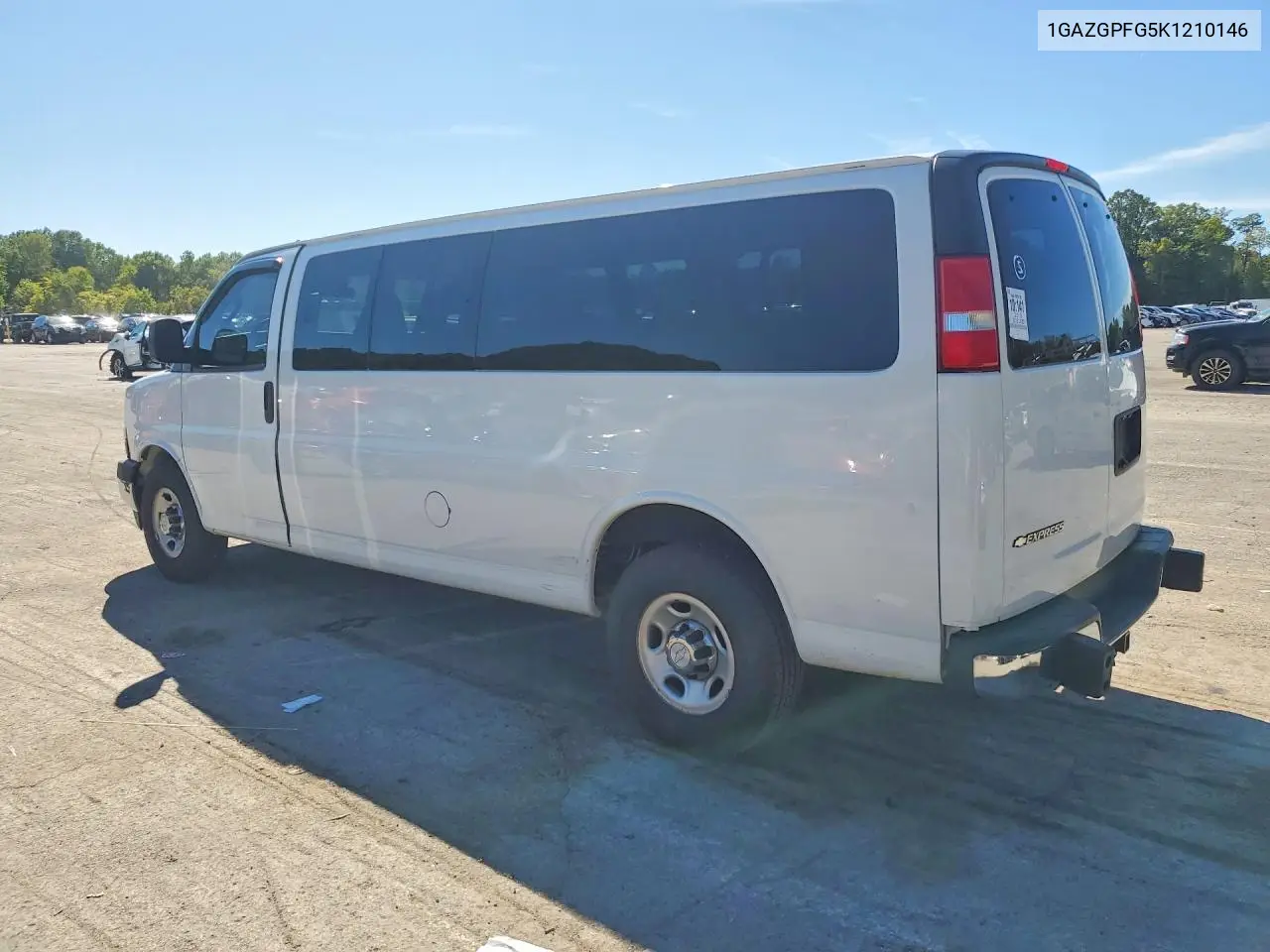 2019 CHEVROLET EXPRESS VIN 1GAZGPFG5K1210146 — фото 2