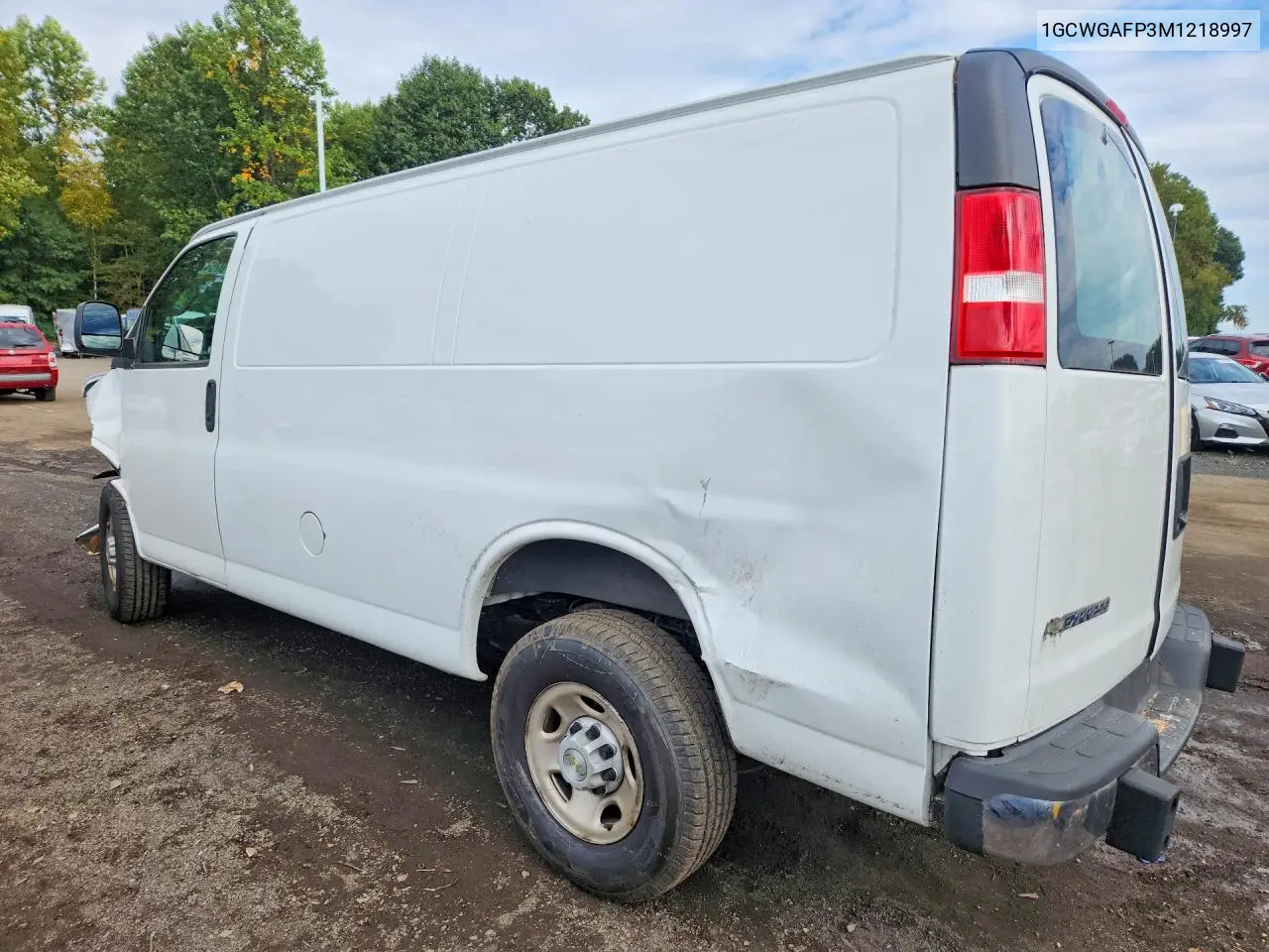 2021 CHEVROLET EXPRESS VIN 1GCWGAFP3M1218997 — фото 2