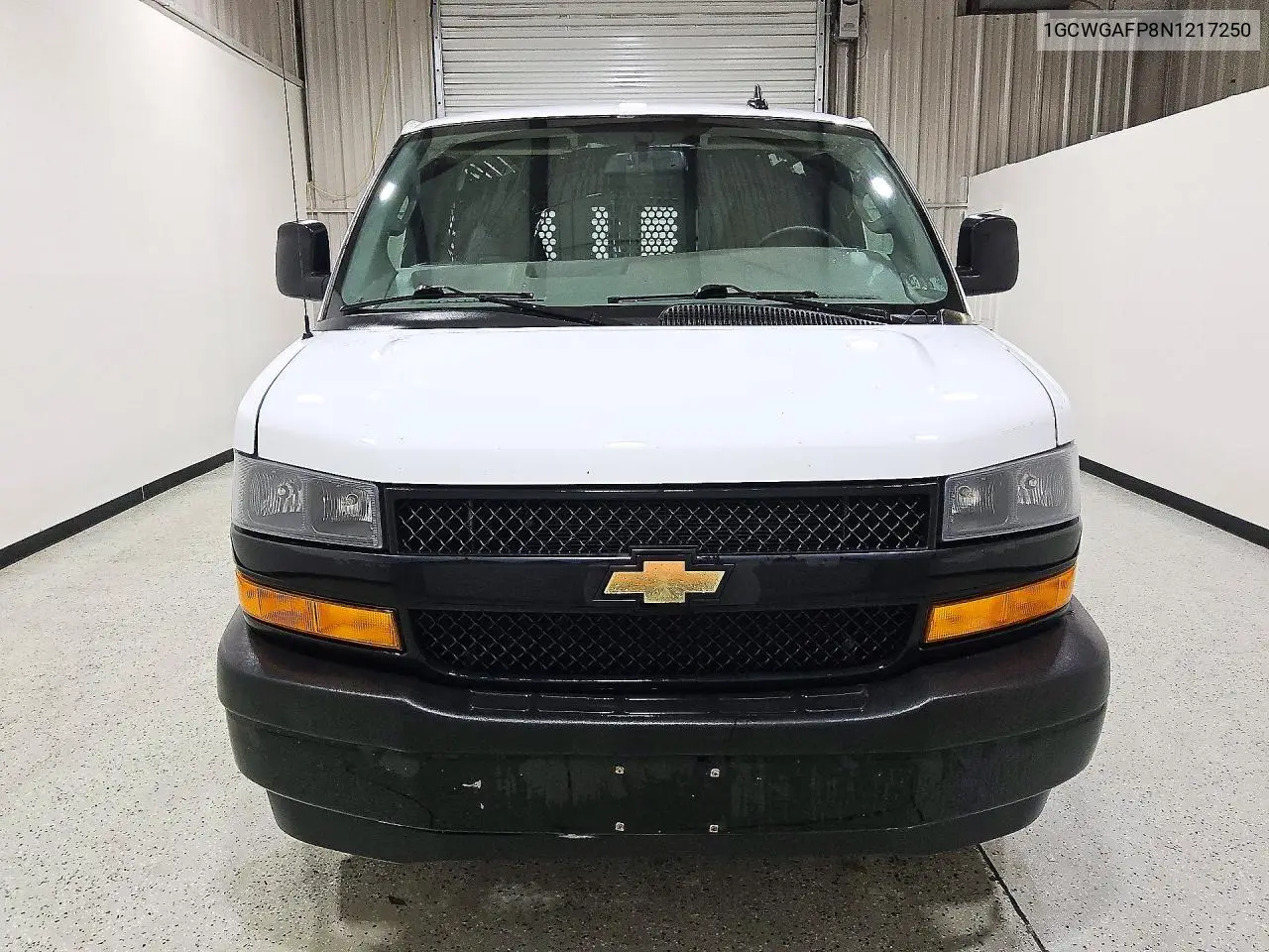 2022 CHEVROLET EXPRESS VIN 1GCWGAFP8N1217250 — фото 5