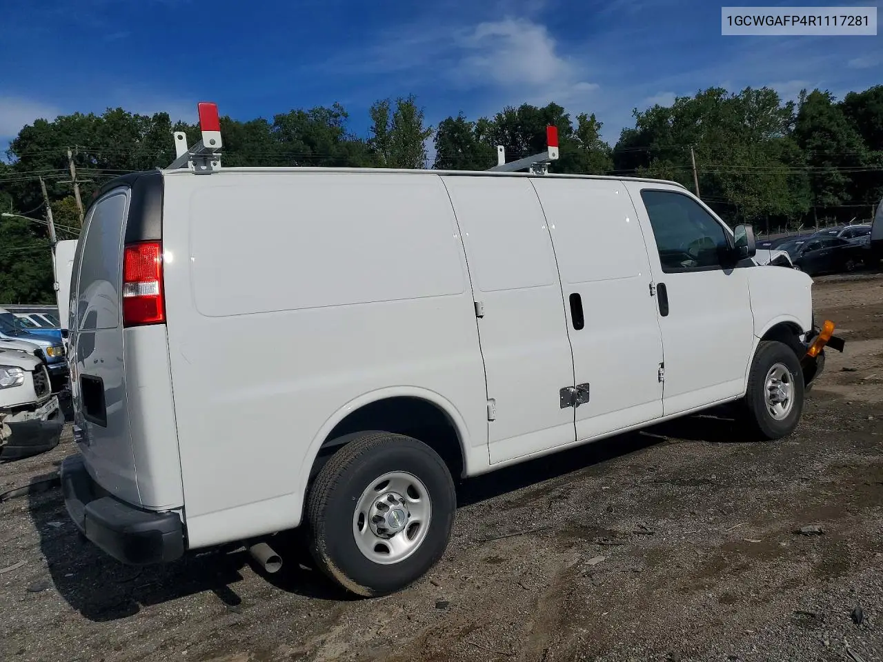 2024 CHEVROLET EXPRESS VIN 1GCWGAFP4R1117281 — фото 3