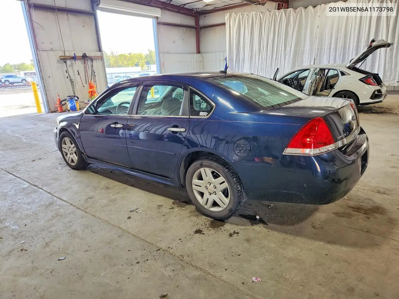 2010 CHEVROLET IMPALA VIN 2G1WB5EN6A1173798 — фото 2