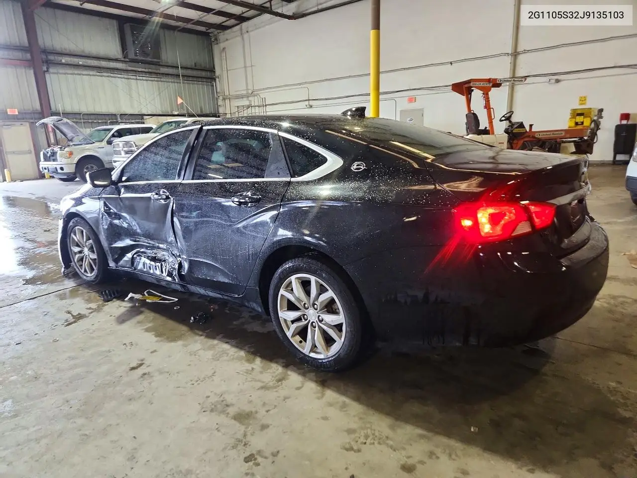 2018 CHEVROLET IMPALA VIN 2G1105S32J9135103 — фото 2