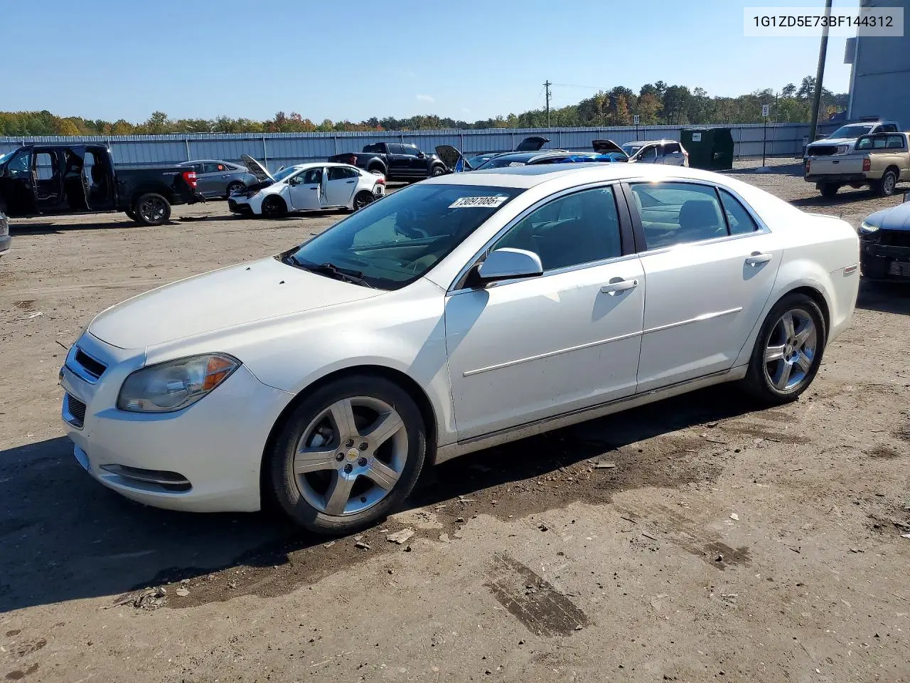 CHEVROLET MALIBU 2011, VIN 1G1ZD5E73BF144312