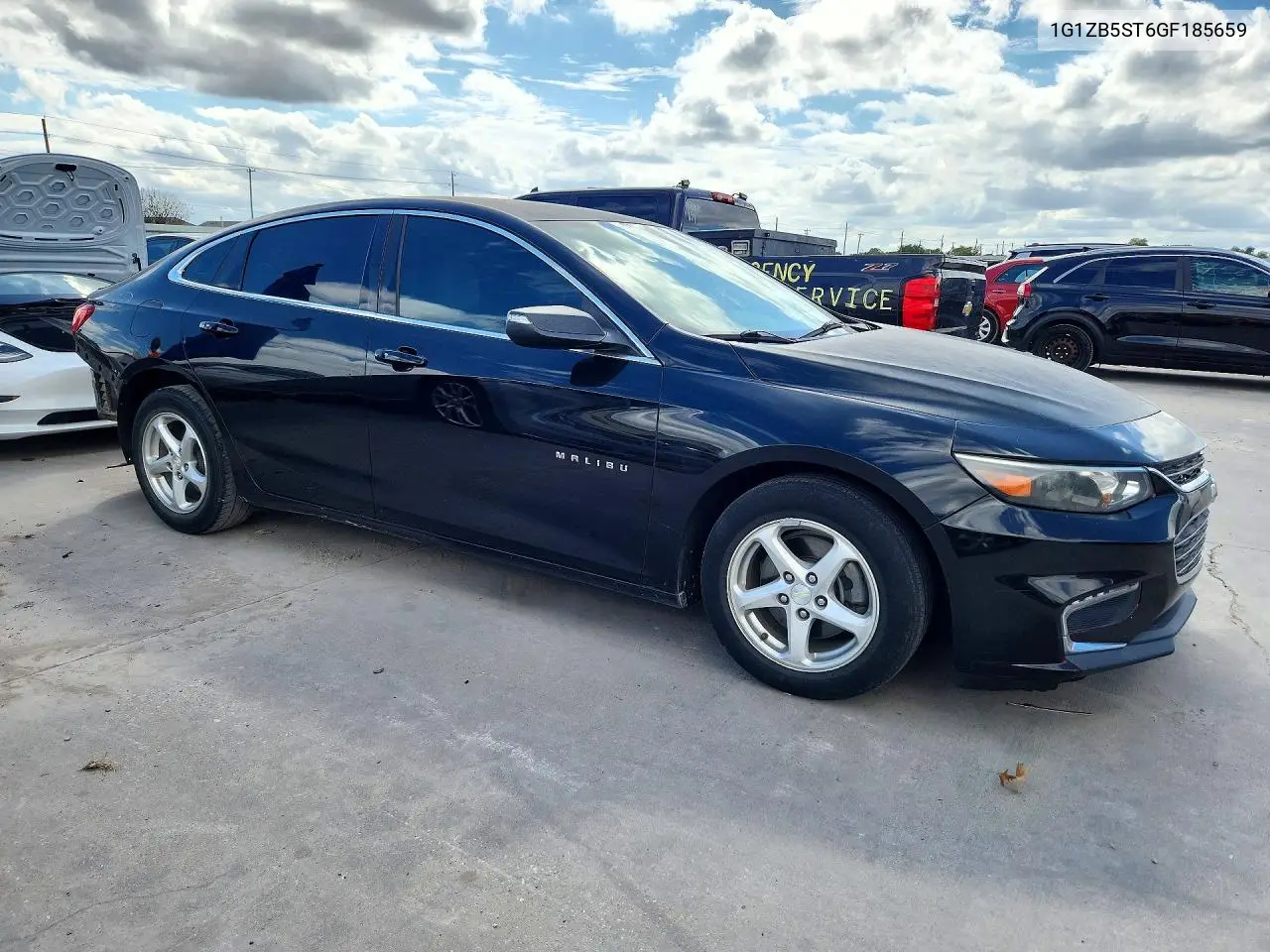 2016 CHEVROLET MALIBU VIN 1G1ZB5ST6GF185659 — фото 4