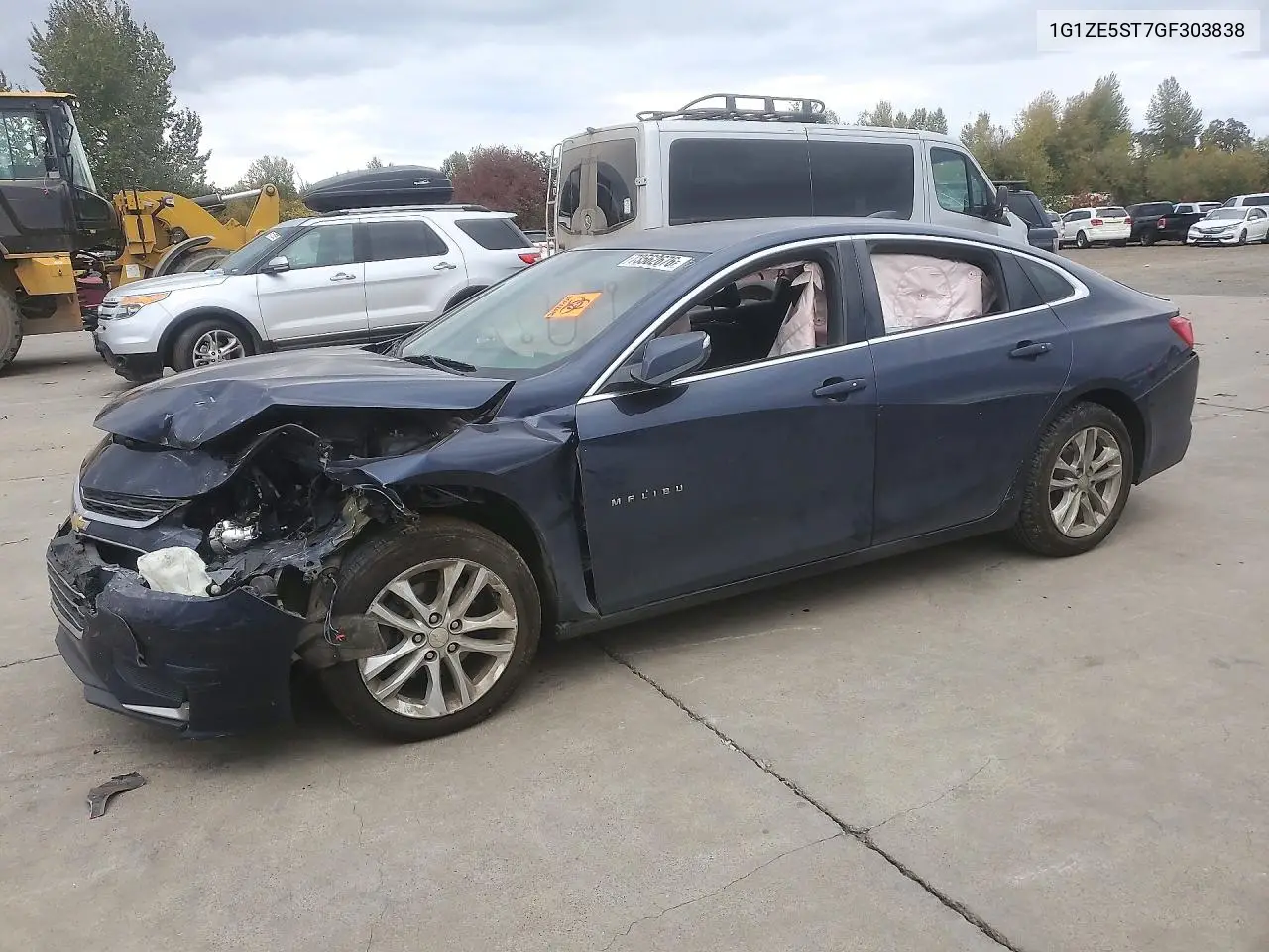 CHEVROLET MALIBU 2016, VIN 1G1ZE5ST7GF303838