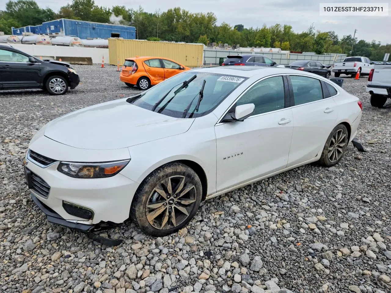 CHEVROLET MALIBU 2017, VIN 1G1ZE5ST3HF233711