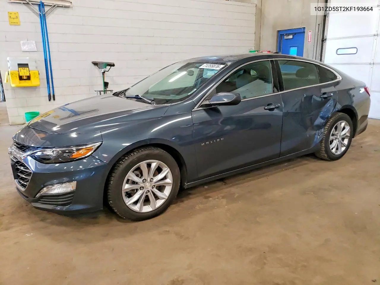 CHEVROLET MALIBU 2019, VIN 1G1ZD5ST2KF193664