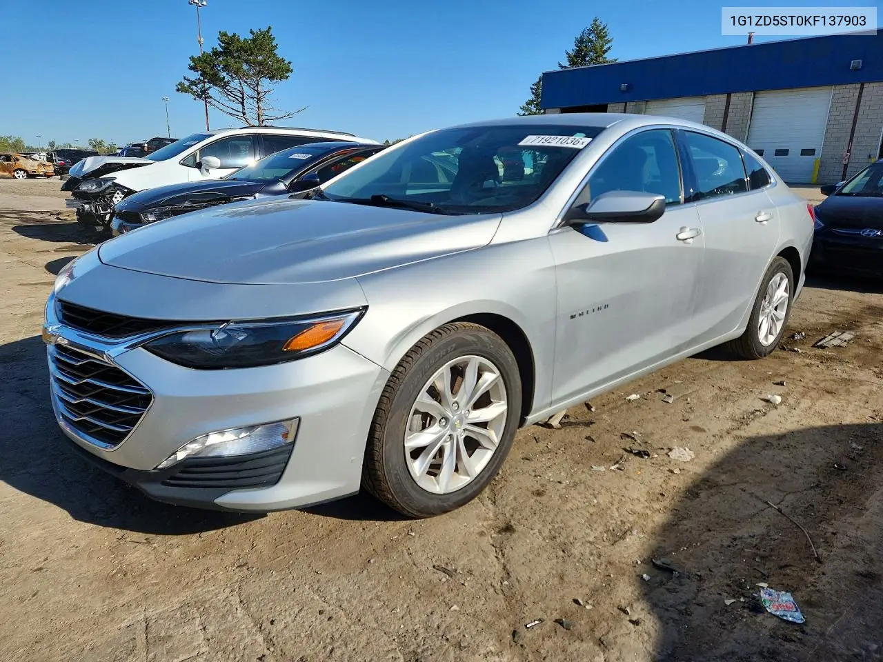 CHEVROLET MALIBU 2019, VIN 1G1ZD5ST0KF137903