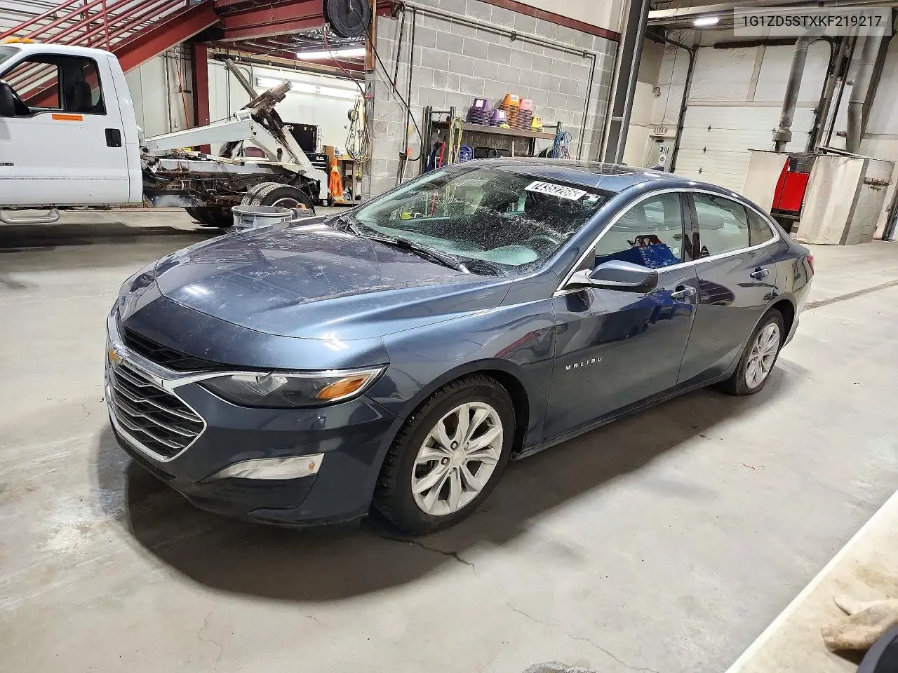 CHEVROLET MALIBU 2019, VIN 1G1ZD5STXKF219217