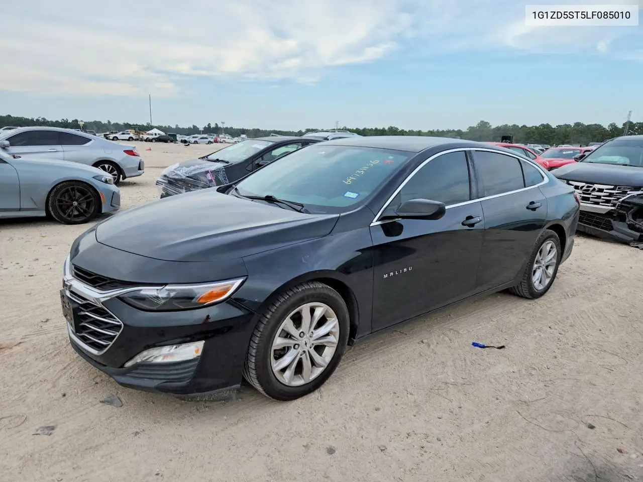 CHEVROLET MALIBU 2020, VIN 1G1ZD5ST5LF085010