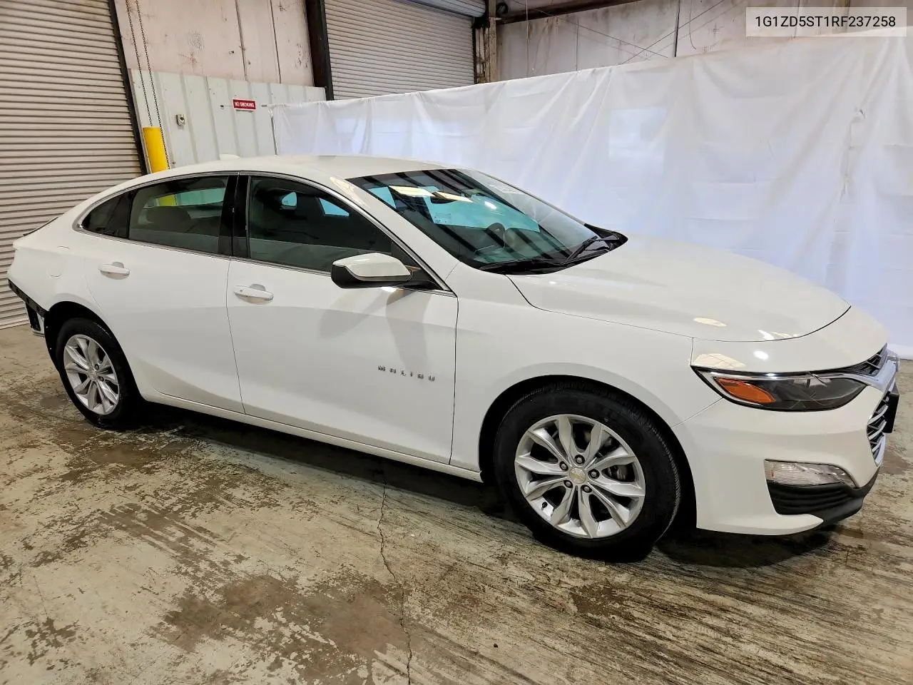 2024 CHEVROLET MALIBU VIN 1G1ZD5ST1RF237258 — фото 4
