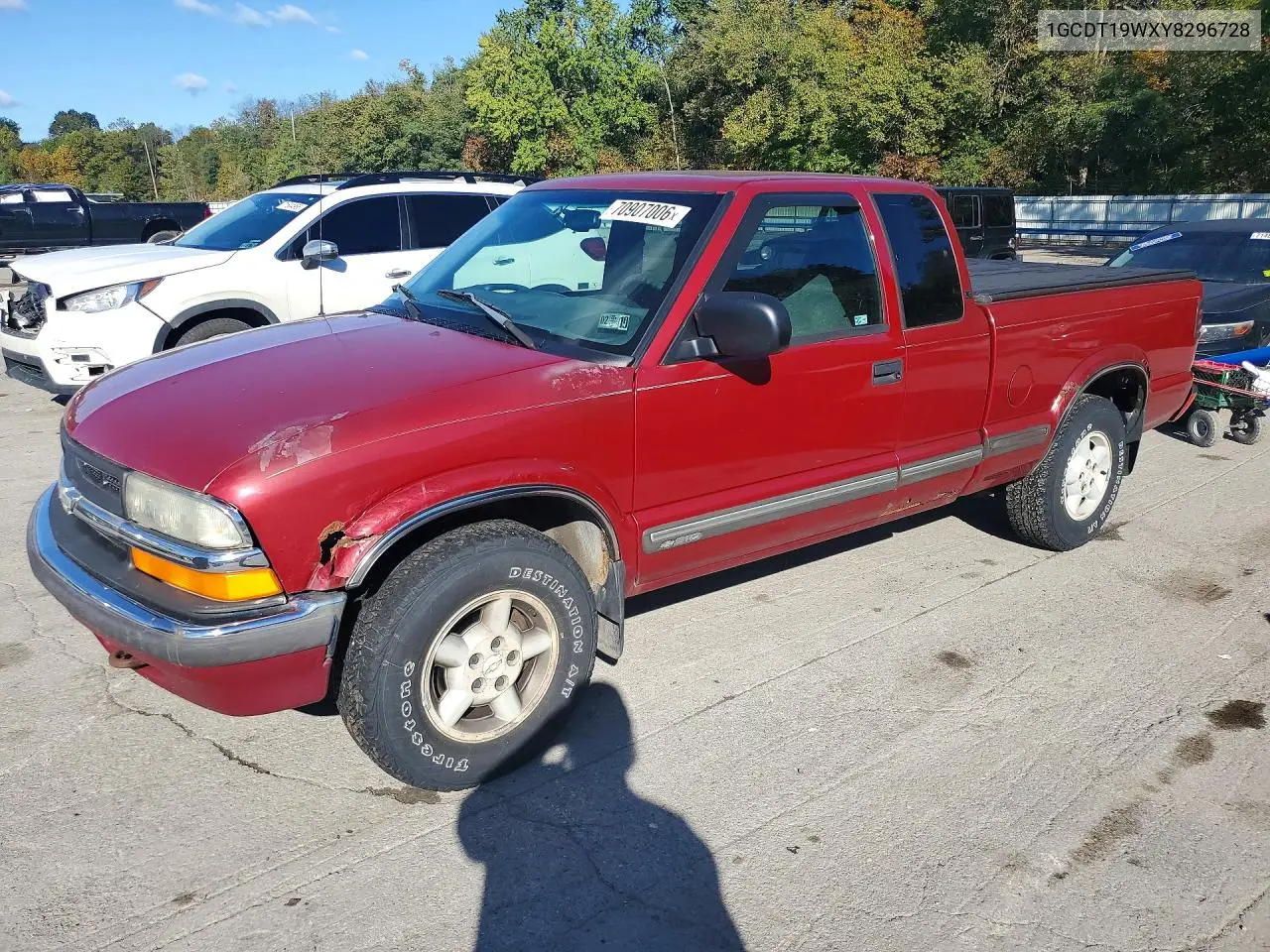CHEVROLET S-10 PICKUP 2000, VIN 1GCDT19WXY8296728