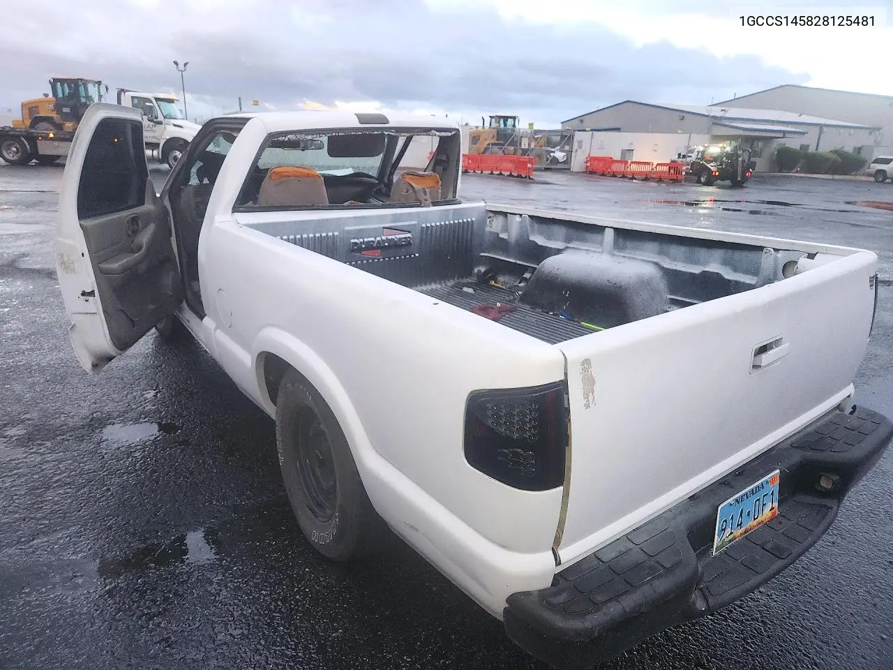 2002 CHEVROLET S-10 PICKUP VIN 1GCCS145828125481 — фото 2