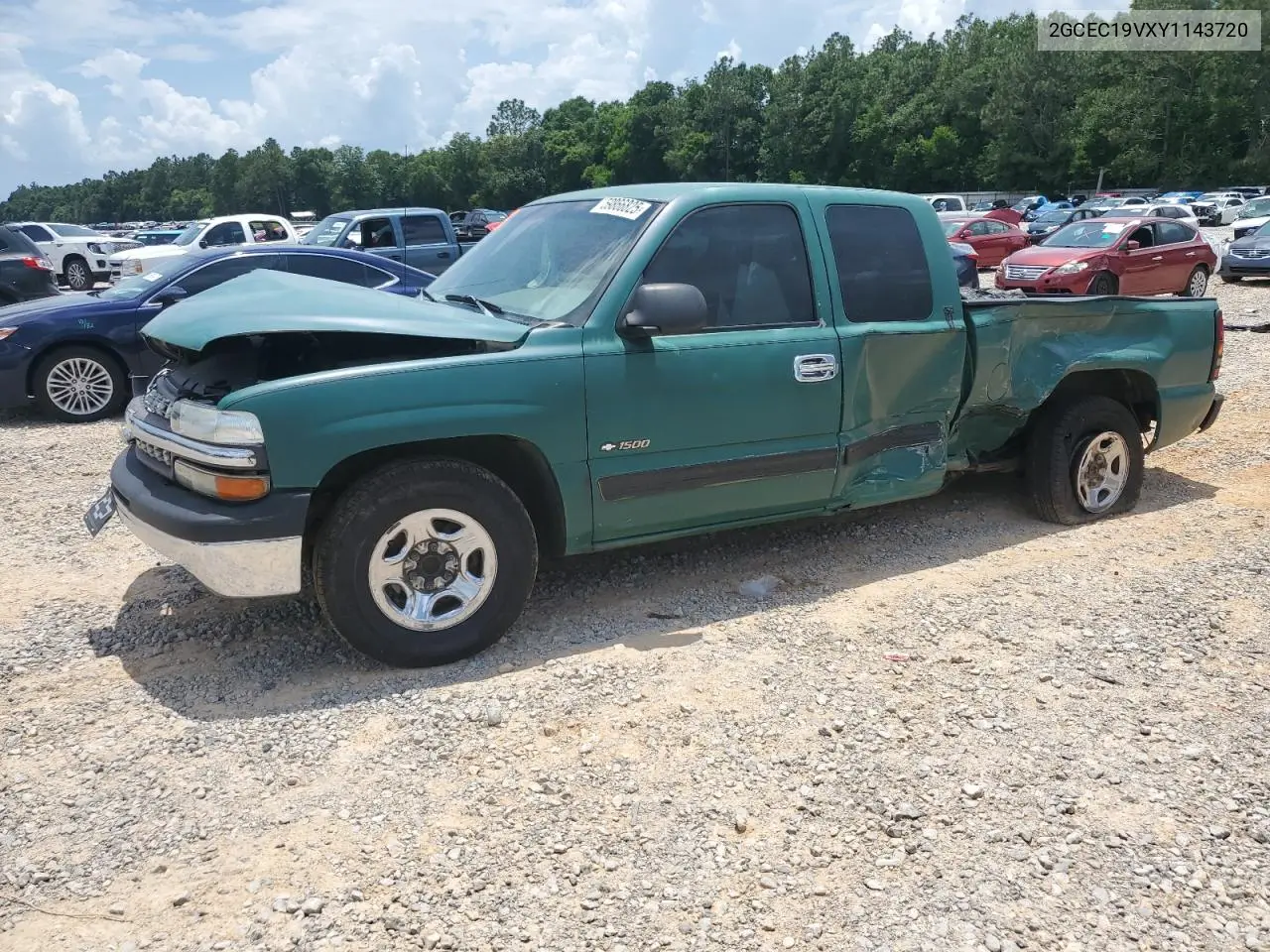 CHEVROLET SILVERADO 2000, VIN 2GCEC19VXY1143720