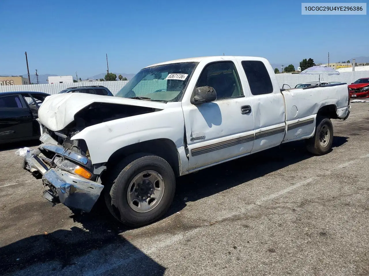 CHEVROLET SILVERADO 2000, VIN 1GCGC29U7YE292638