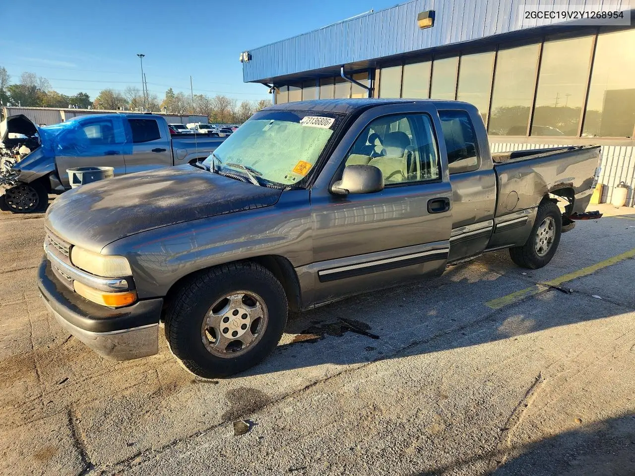 CHEVROLET SILVERADO 2000, VIN 2GCEC19V2Y1268954