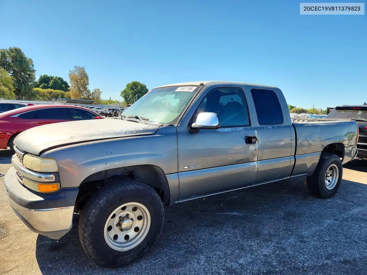 CHEVROLET SILVERADO 2001, VIN 2GCEC19V811379823