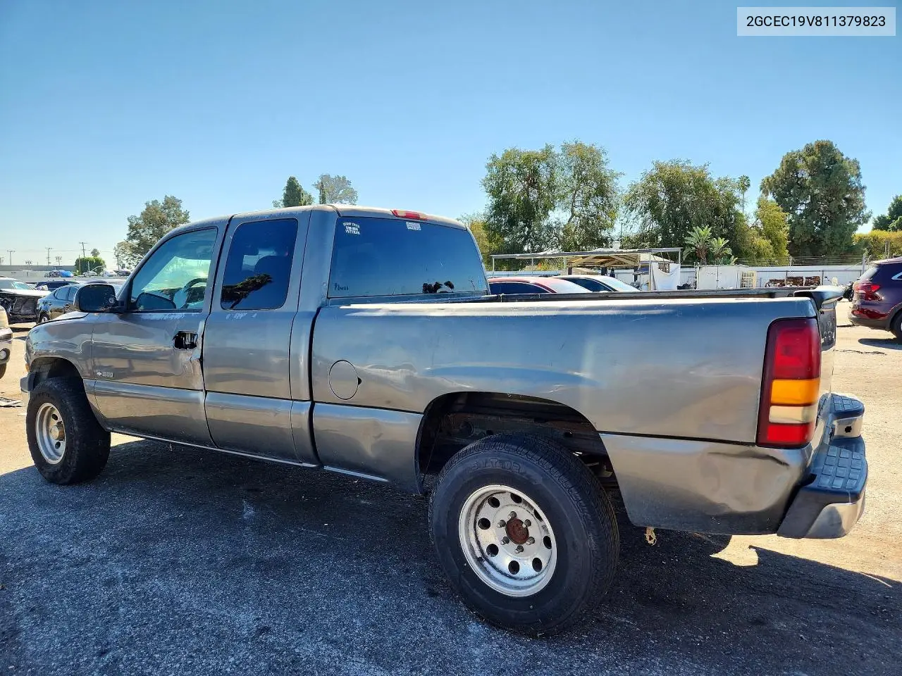 2001 CHEVROLET SILVERADO VIN 2GCEC19V811379823 — фото 2