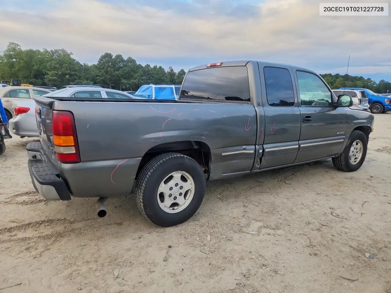 2002 CHEVROLET SILVERADO VIN 2GCEC19T021227728 — фото 3