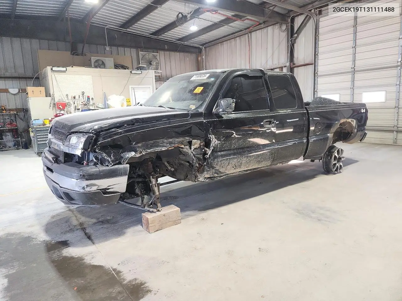 CHEVROLET SILVERADO 2003, VIN 2GCEK19T131111488