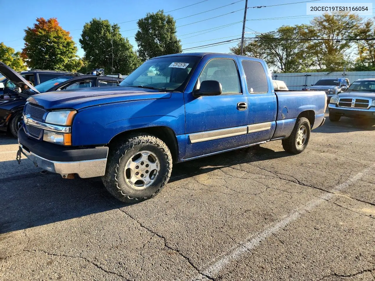 CHEVROLET SILVERADO 2003, VIN 2GCEC19T531166054