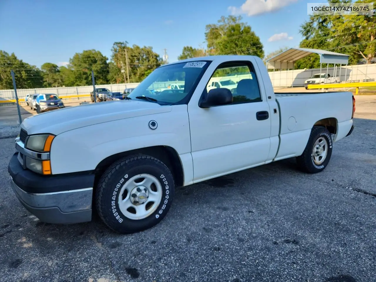 CHEVROLET SILVERADO 2004, VIN 1GCEC14X74Z186745