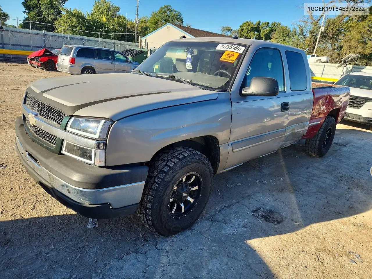 CHEVROLET SILVERADO 2004, VIN 1GCEK19T84E372522