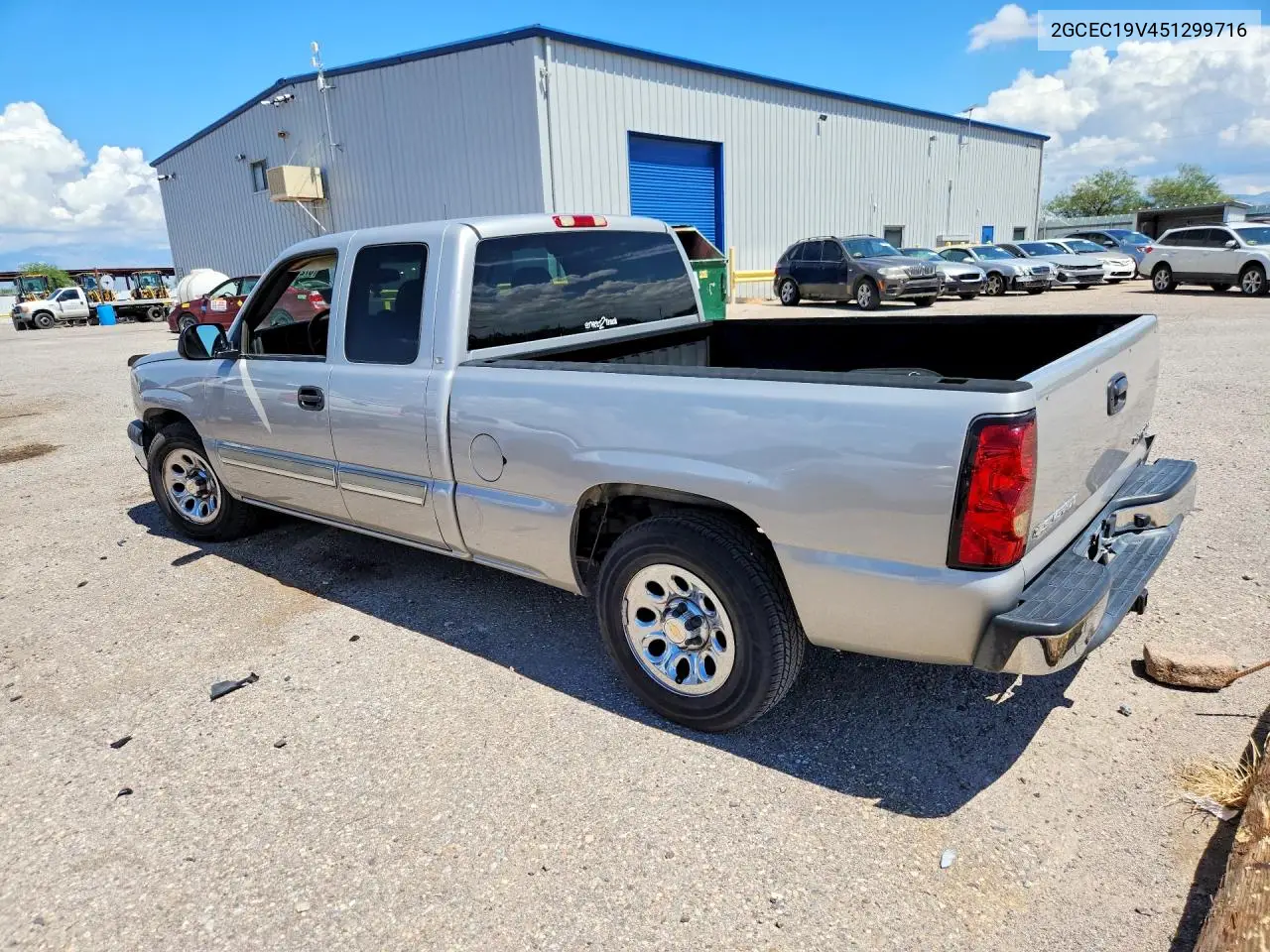 2005 CHEVROLET SILVERADO VIN 2GCEC19V451299716 — фото 2