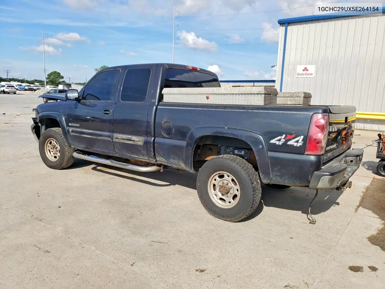 2005 CHEVROLET SILVERADO VIN 1GCHC29UX5E264154 — фото 2