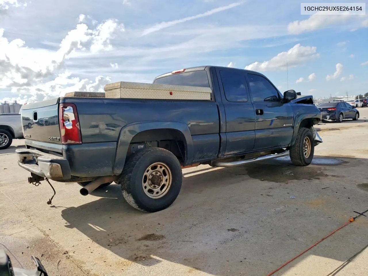 2005 CHEVROLET SILVERADO VIN 1GCHC29UX5E264154 — фото 3