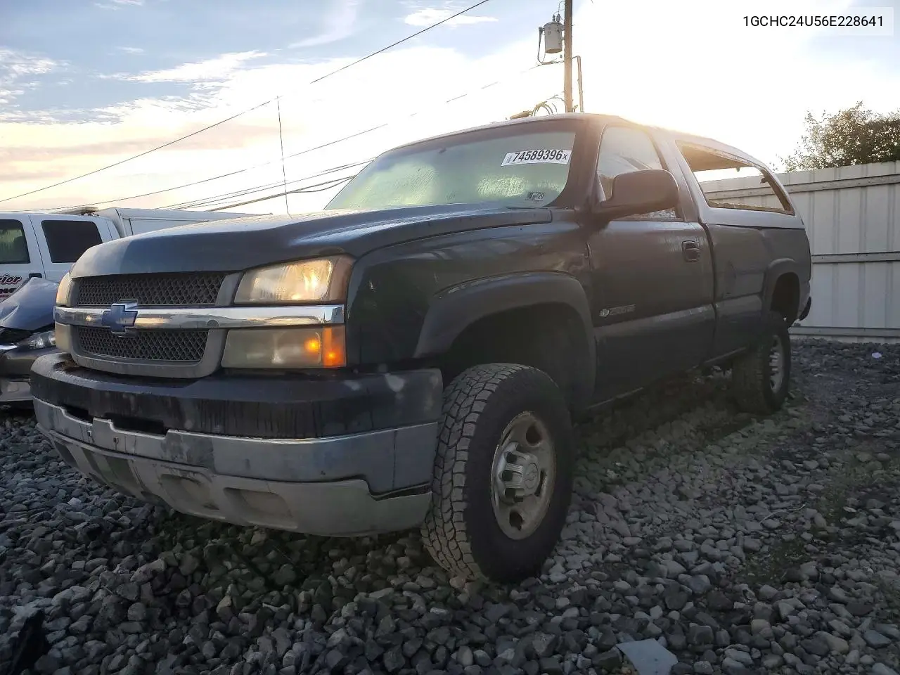 CHEVROLET SILVERADO 2006, VIN 1GCHC24U56E228641