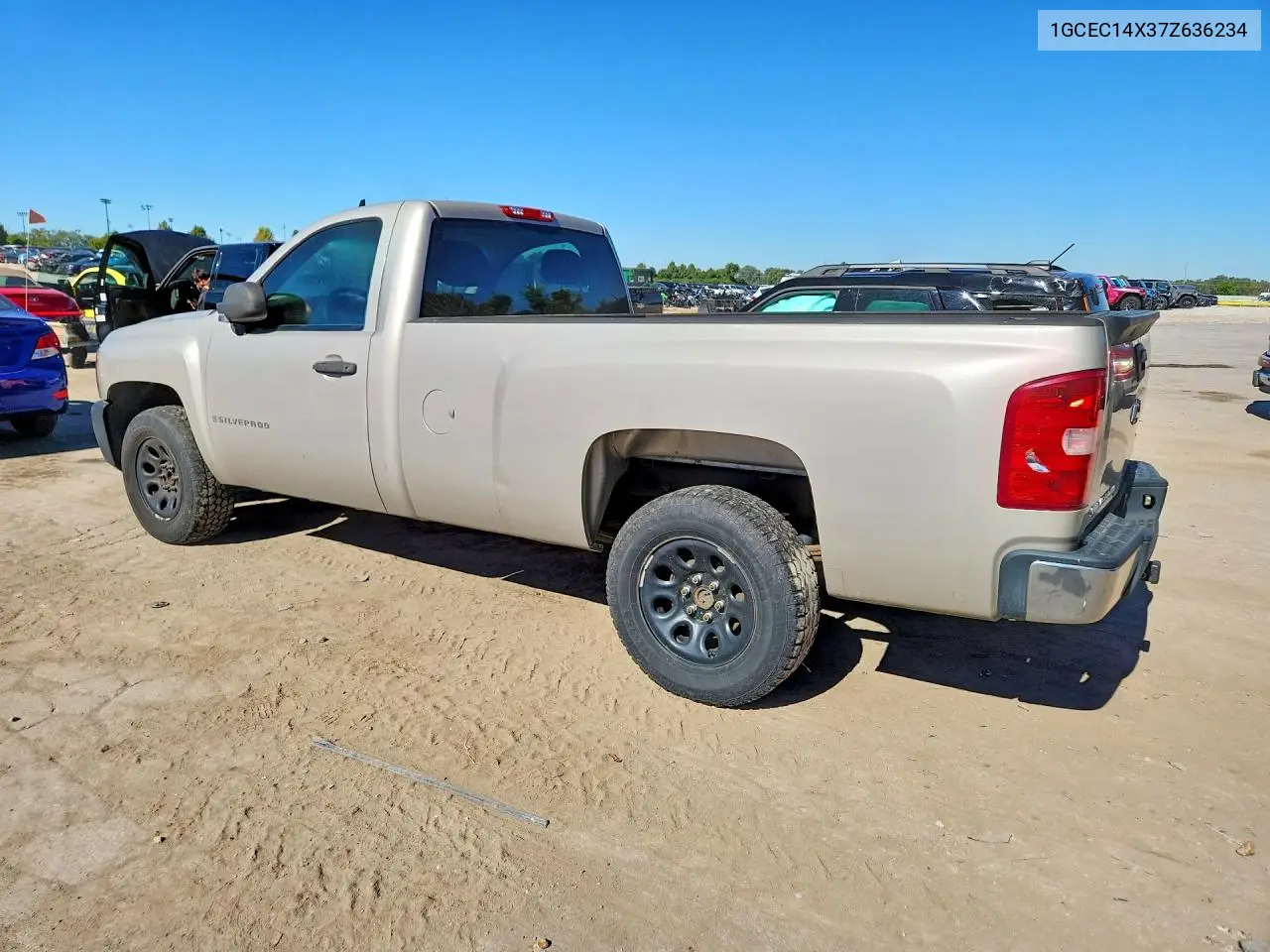 2007 CHEVROLET SILVERADO VIN 1GCEC14X37Z636234 — фото 2