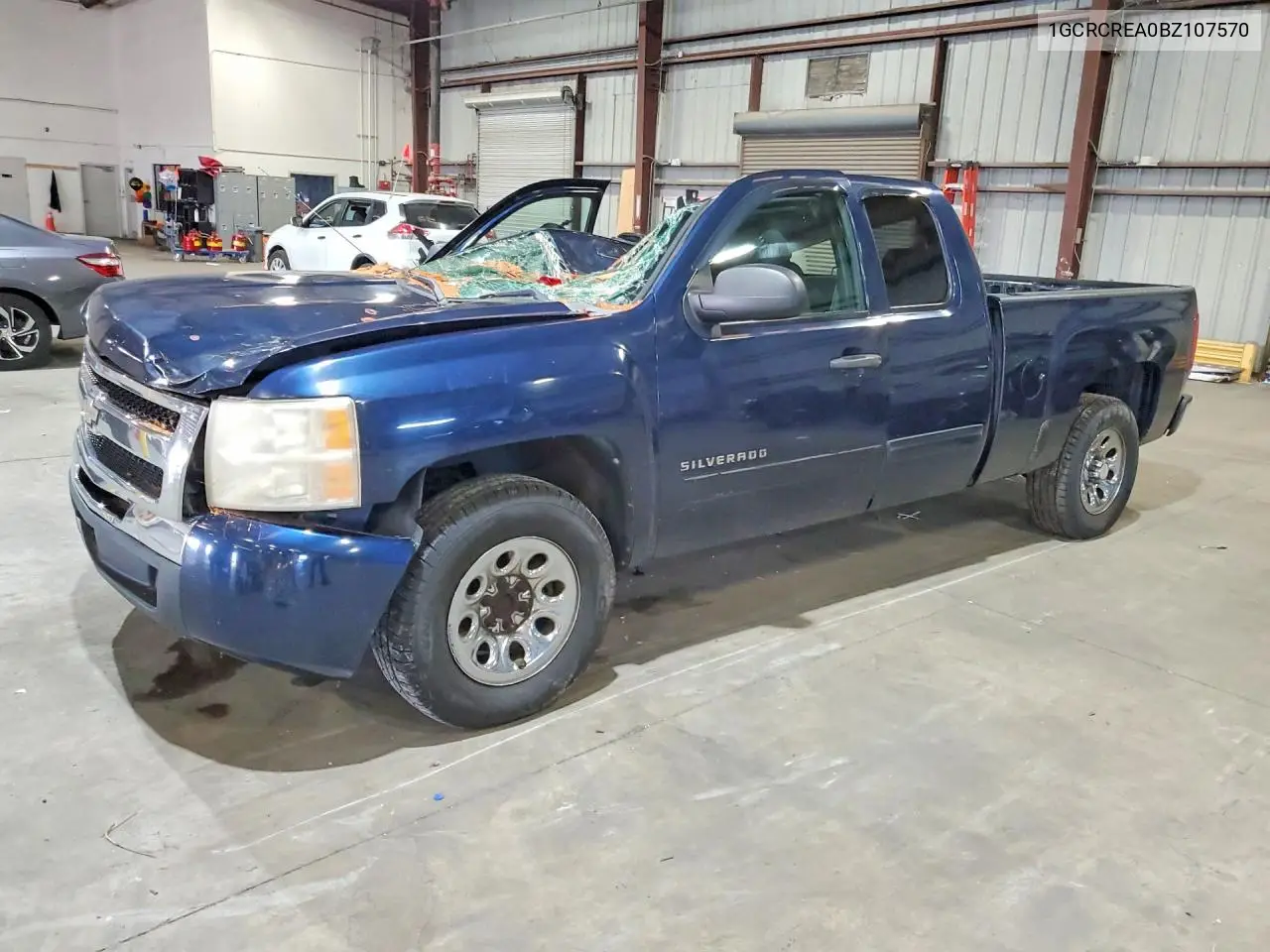 CHEVROLET SILVERADO 2011, VIN 1GCRCREA0BZ107570