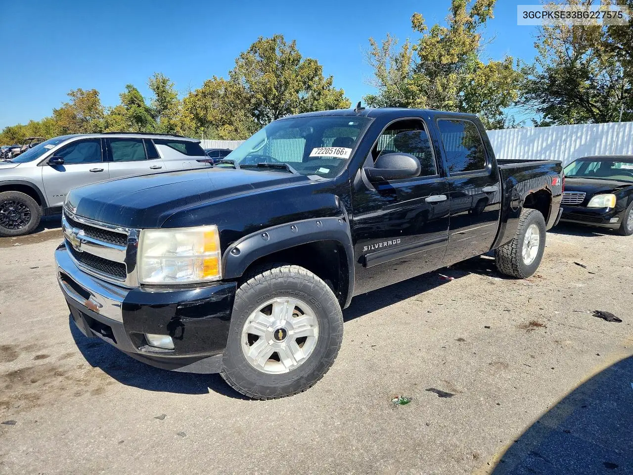 CHEVROLET SILVERADO 2011, VIN 3GCPKSE33BG227575
