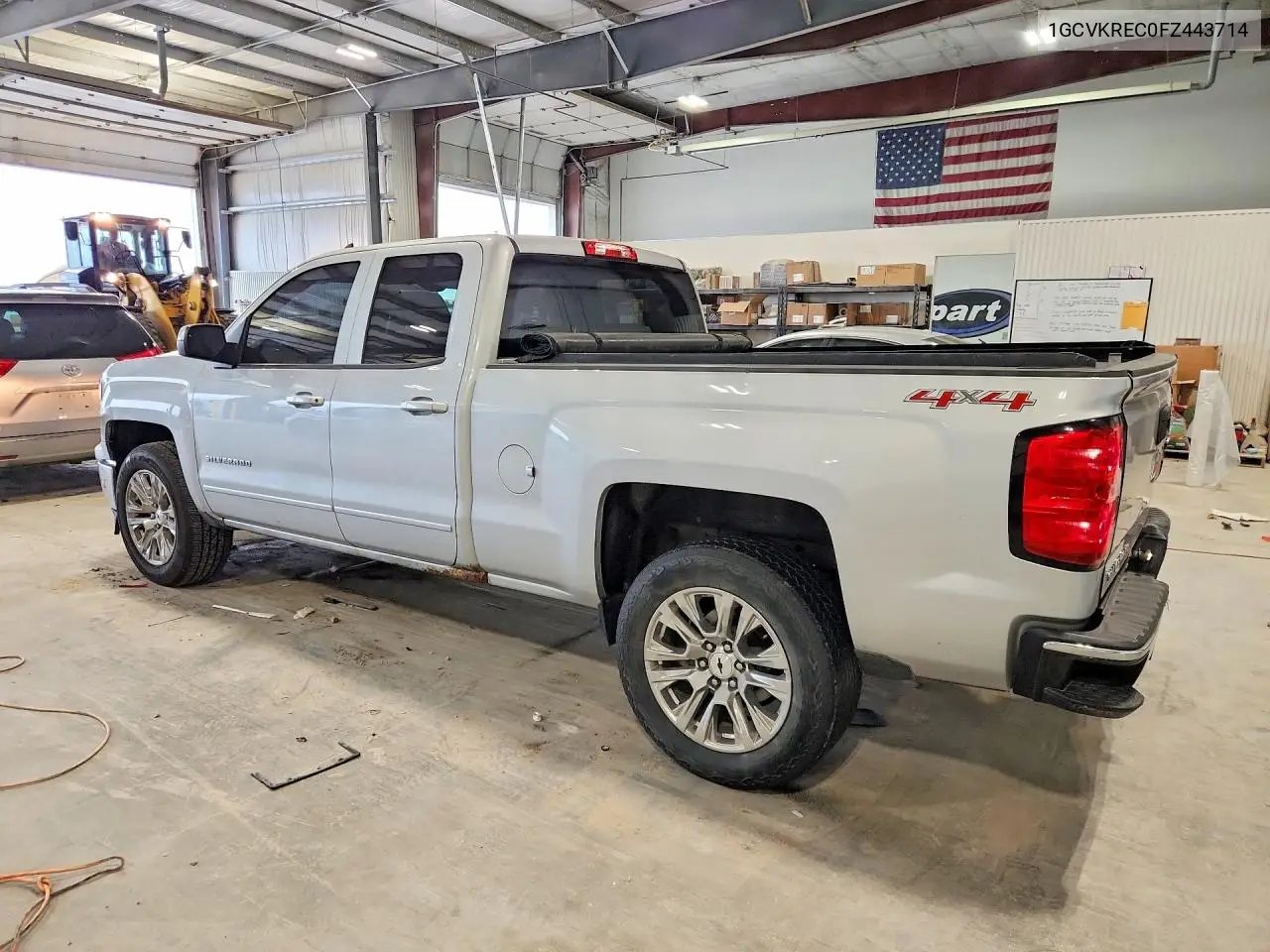 2015 CHEVROLET SILVERADO VIN 1GCVKREC0FZ443714 — фото 2