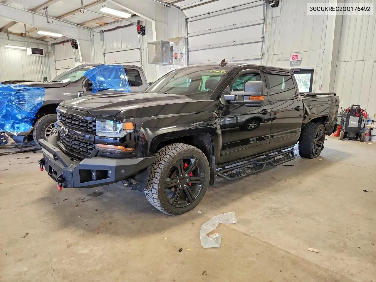 CHEVROLET SILVERADO 2016, VIN 3GCUKREC2GG176492